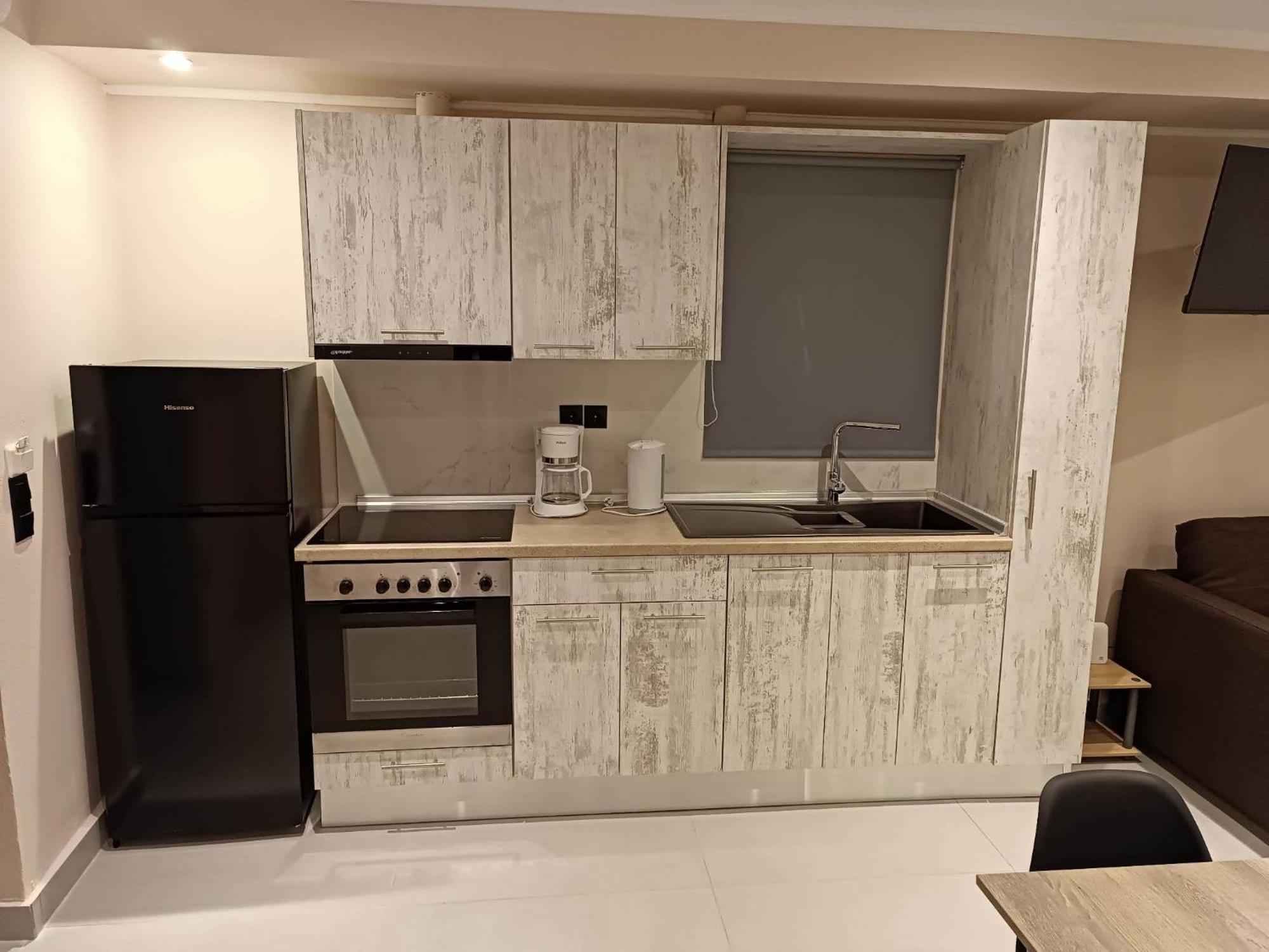 Newly Renovated Apartment Next To The Port Mantouki Kültér fotó